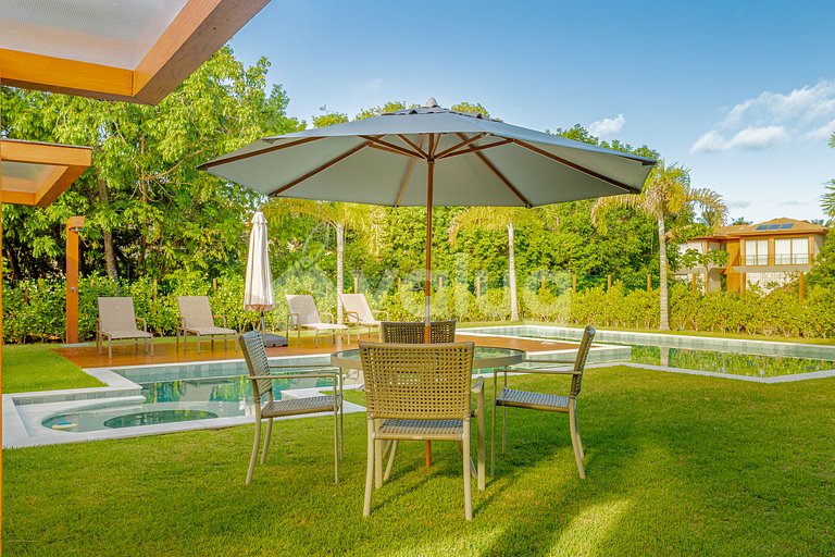 Maravilhosa Casa com 5 Suítes e Piscina - Praia do Forte