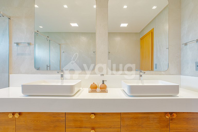Maravilhosa Casa com 5 Suítes e Piscina - Praia do Forte