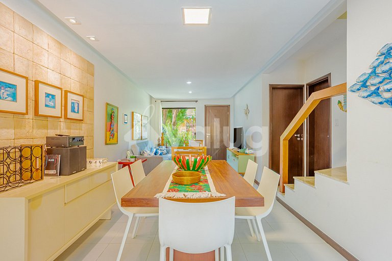 Excelente casa com piscina a 350m da praia - Itacimirim