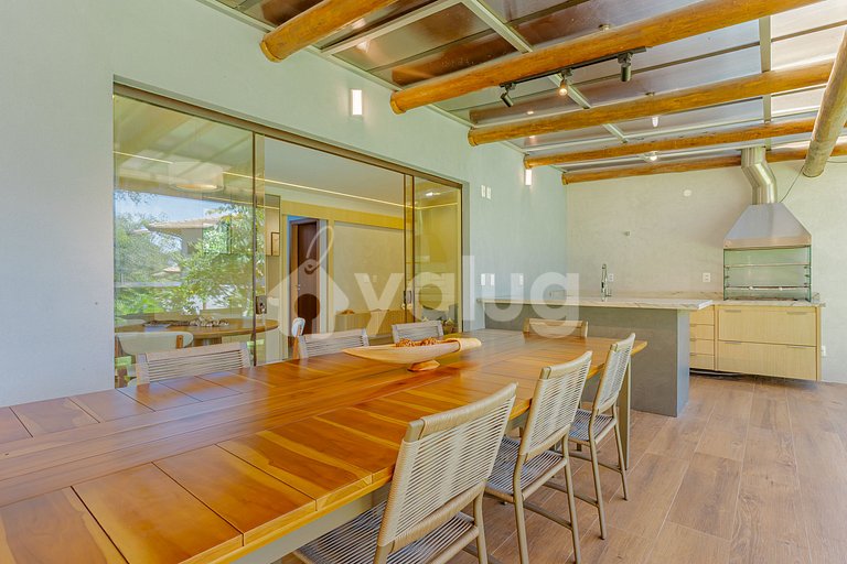 Maravilhosa casa com 2 suítes e 1 quarto - Praia do Forte