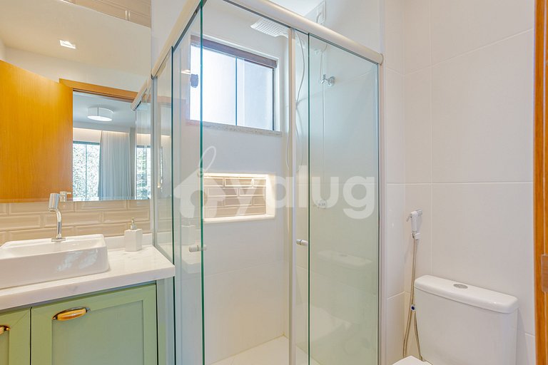 Maravilhosa casa com 2 suítes e 1 quarto - Praia do Forte