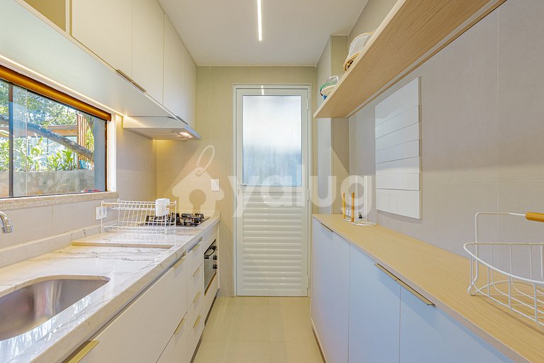 Maravilhosa casa com 2 suítes e 1 quarto - Praia do Forte