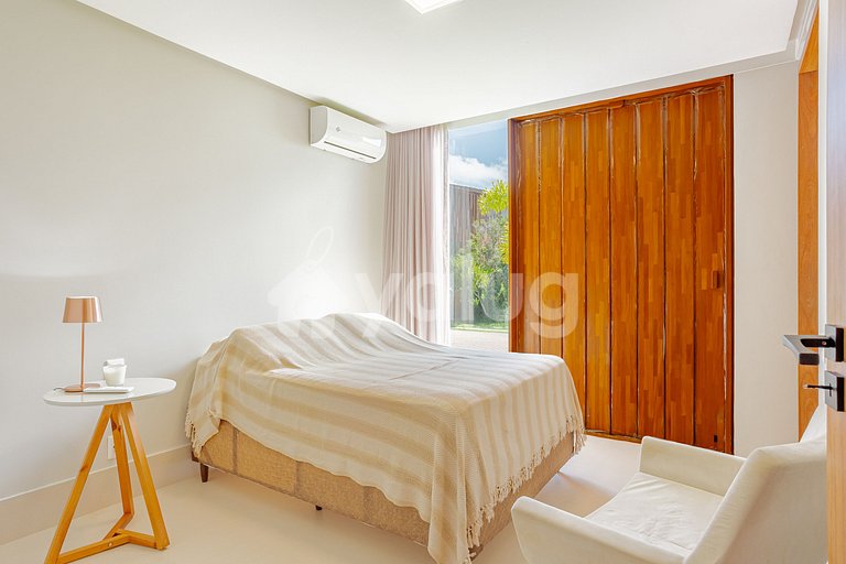 Great Mansion with 5 Suites and Swimming Pool-Praia do Forte