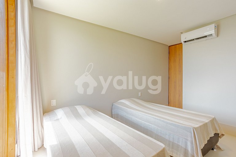 Linda Mansão com 5 Suítes e Piscina - Praia do Forte