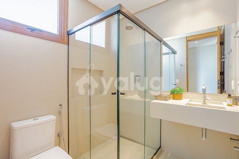 Linda Mansão com 5 Suítes e Piscina - Praia do Forte