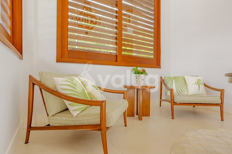 Casa 05 Suítes com Diarista - Praia do Forte
