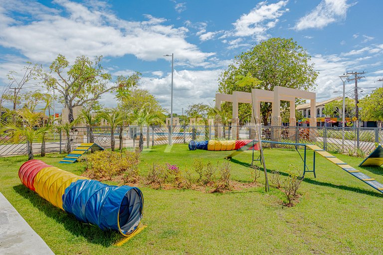 Linda casa com 4 suítes a 400m da praia de Guarajuba
