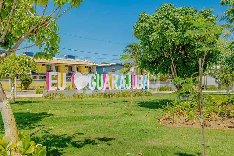 Maravilhosa casa com 5 suítes a 350m da praia - Guarajuba