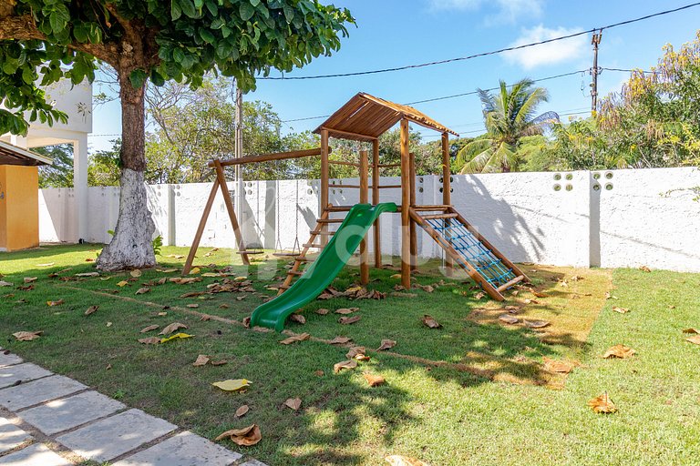 Lindo Village a 250m da Praia, 4 Suítes - Praia do Forte
