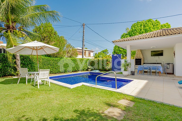 Excelente Casa com Piscina e 3 Suítes a 450m da Praia - Guar
