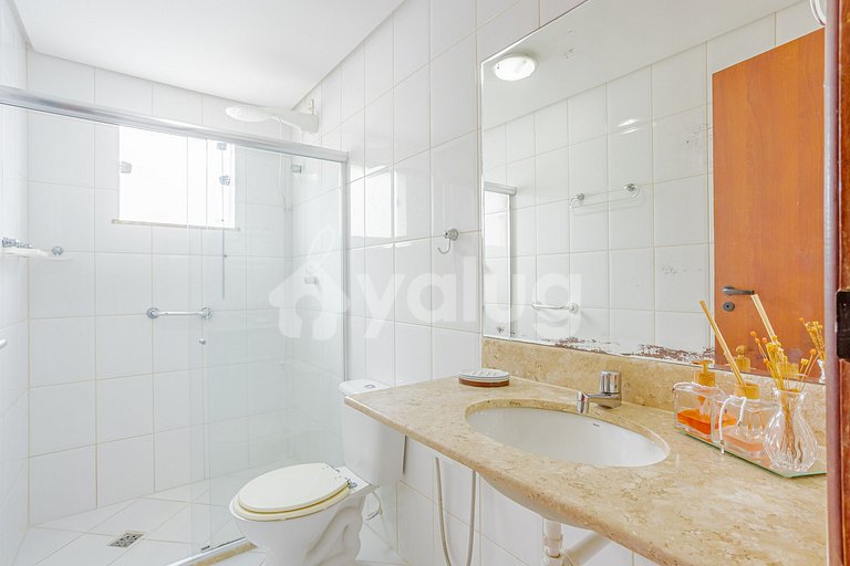 Excelente Casa com Piscina e 3 Suítes a 450m da Praia - Guar