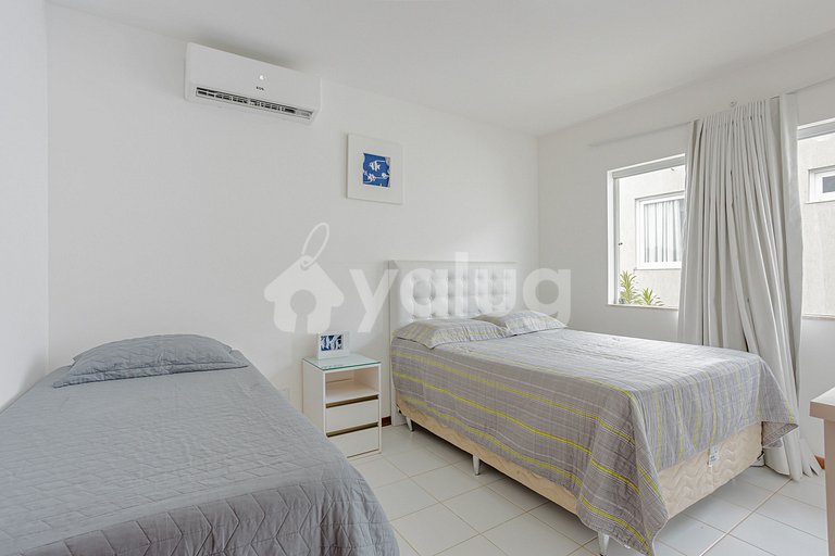 Excelente Casa com Piscina e 3 Suítes a 450m da Praia - Guar
