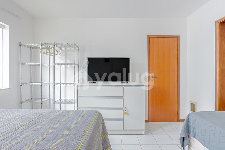 Excelente Casa com Piscina e 3 Suítes a 450m da Praia - Guar