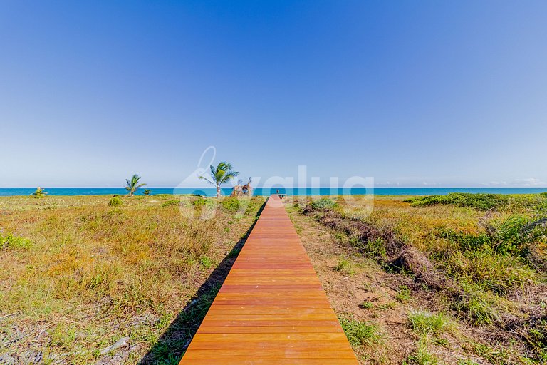 Maravilhoso Apartamento pé na areia com 3 suítes- Itacimirim