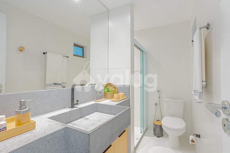 Maravilhoso Apartamento pé na areia com 3 suítes- Itacimirim