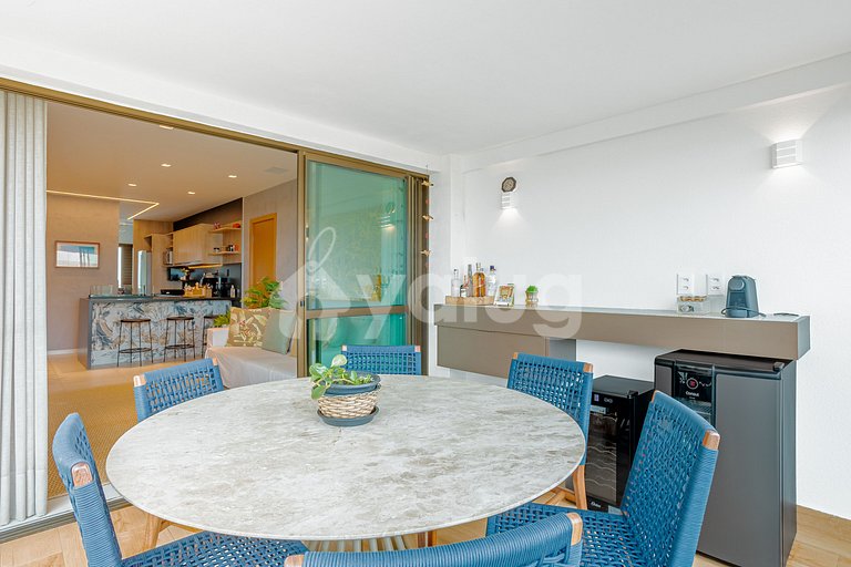 Maravilhoso Apartamento pé na areia com 3 suítes- Itacimirim