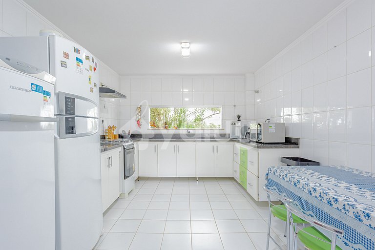 Excelente casa y 3 suites a 450m de la playa - Guarajuba