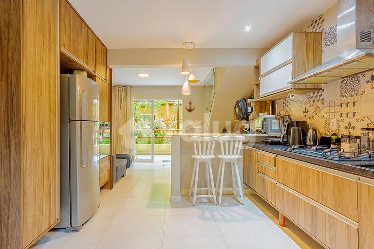 Excelente Apartamento pé na areia com 2 quartos - Itacimirim