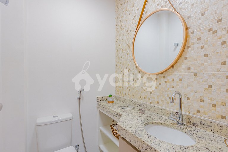 Lindo Apartamento pé na areia com 2 suítes em Itacimirim