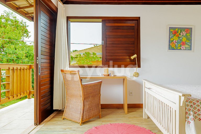 Excelente Casa a 200m da praia com 5/4 - Praia do Forte