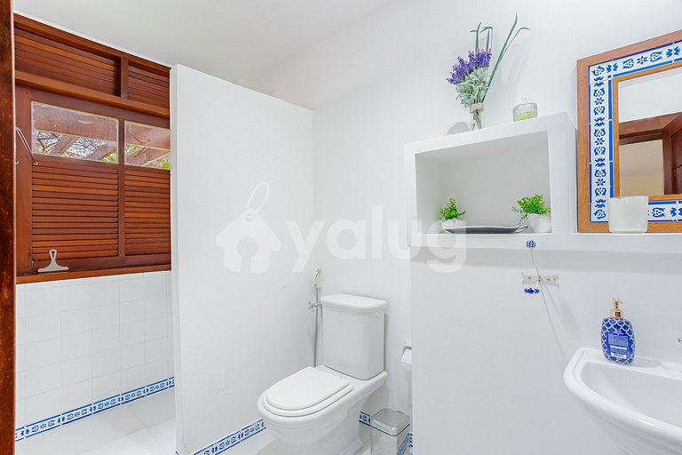 Excelente Casa a 200m da praia com 5/4 - Praia do Forte