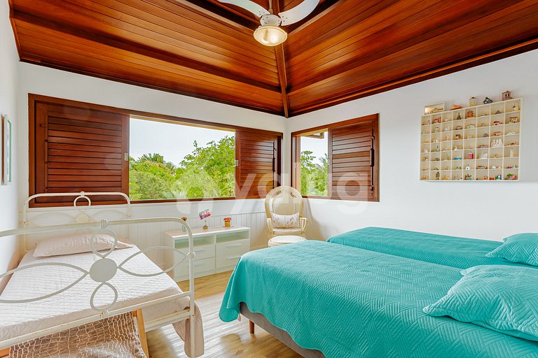 Excelente Casa a 200m da praia com 5/4 - Praia do Forte