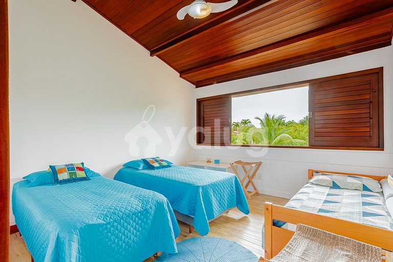 Excelente Casa a 200m da praia com 5/4 - Praia do Forte