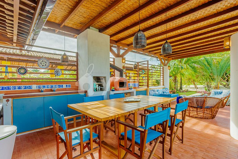 Excelente Casa a 200m da praia com 5/4 - Praia do Forte