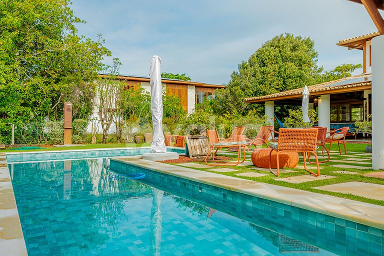 Excellent 5 bedroom house 200m from the beach-Praia do Forte
