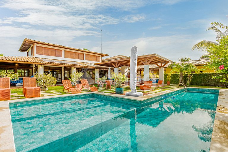 Excelente Casa a 200m da praia com 5/4 - Praia do Forte