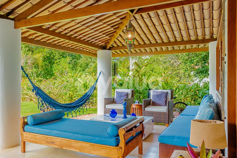 Excelente Casa a 200m da praia com 5/4 - Praia do Forte