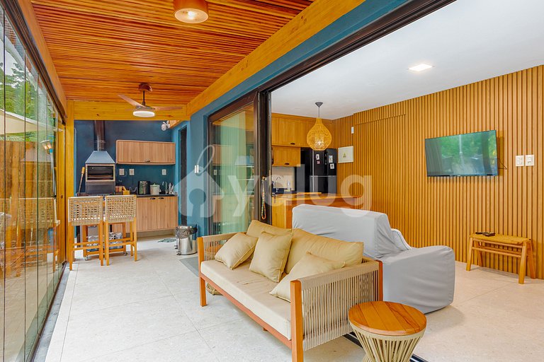 Linda Casa com 3 suítes e Piscina Privada em Praia do Forte