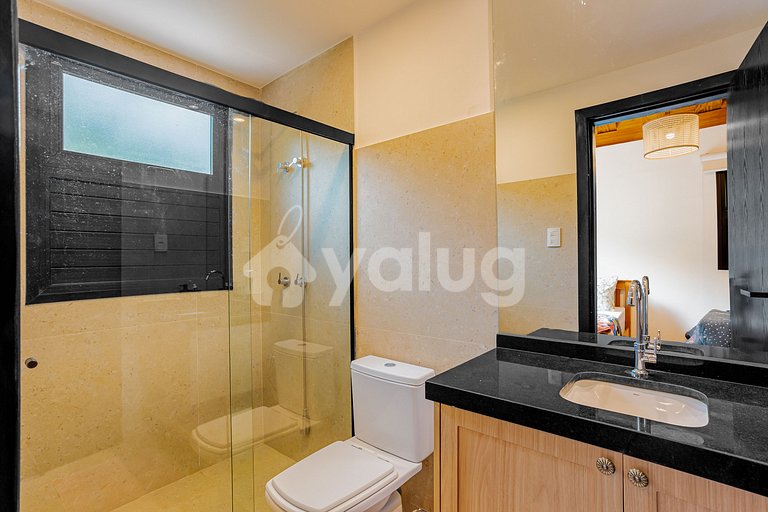 Linda Casa com 3 suítes e Piscina Privada em Praia do Forte