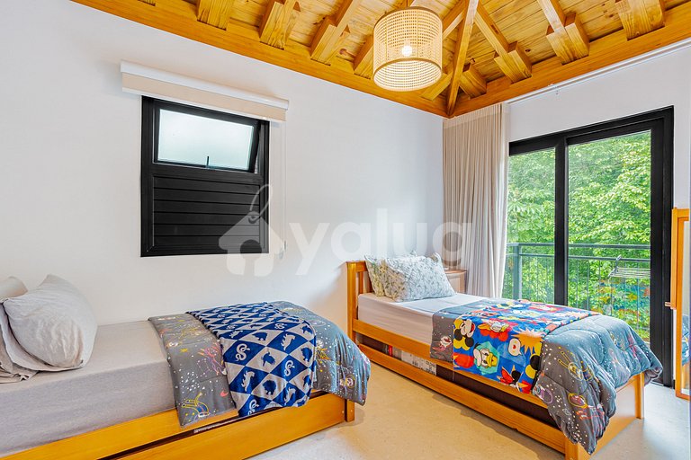 Linda Casa com 3 suítes e Piscina Privada em Praia do Forte