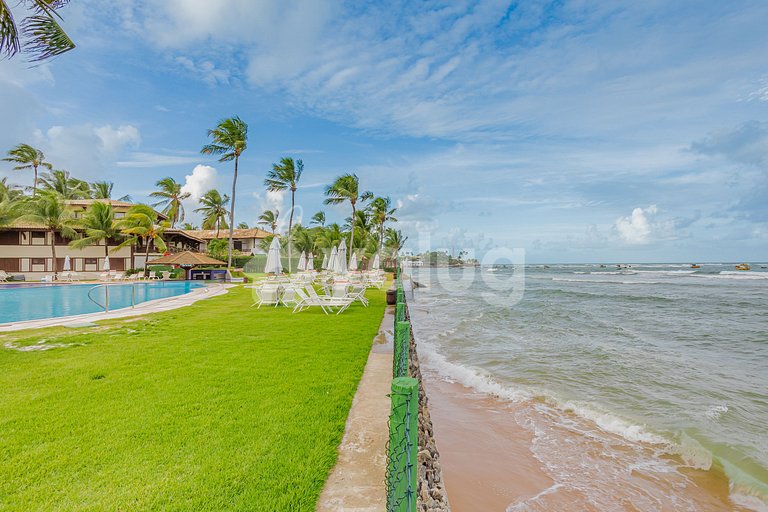 Ótimo apartamento pé na areia com 2 suítes em Praia do Forte