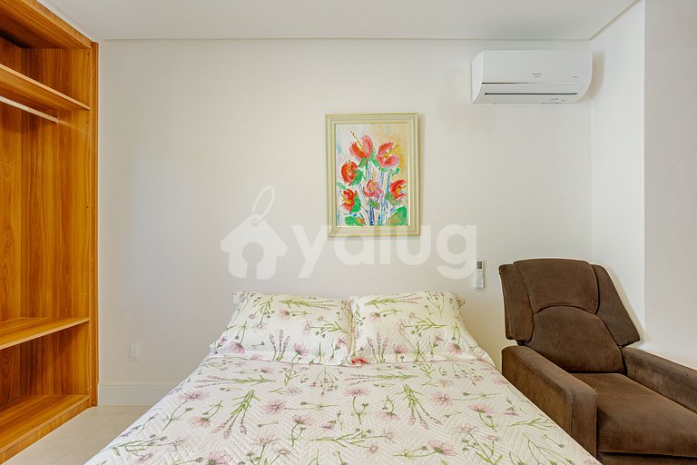 Great House with Pool 600m from the Beach - Barra do Jacuípe