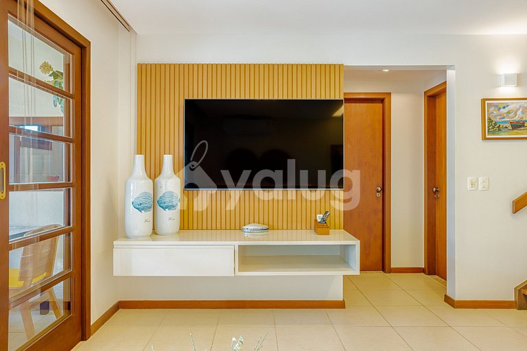 Great beachfront apartment with 2 suites in Praia do Forte