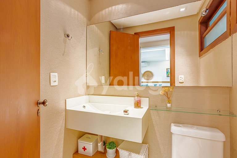Great beachfront apartment with 2 suites in Praia do Forte