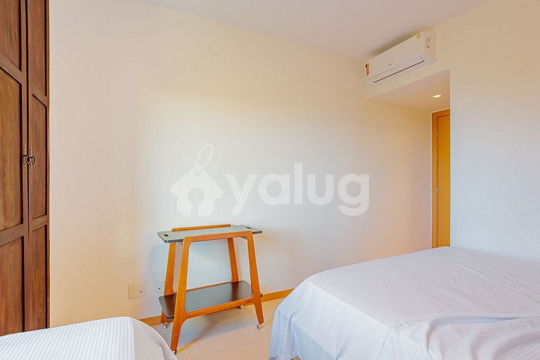 Maravilhoso Apartamento 3 Suítes, Pé Na Areia - Itacimirim