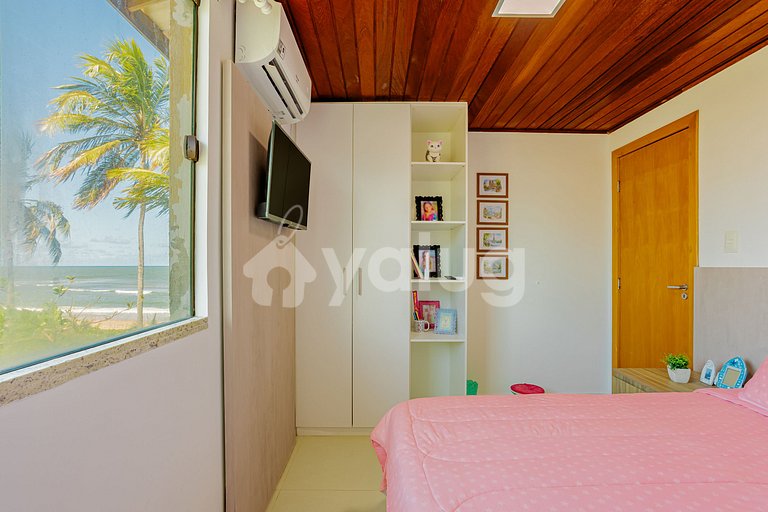 Excellent Beachfront Apartment with 4 Suites - Itacimirim