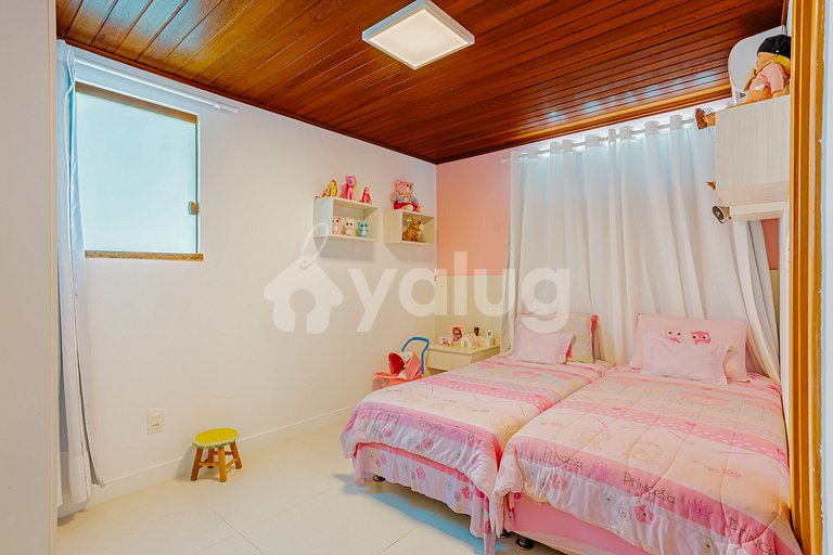 Excelente apartamento frente al mar con 4 suites -Itacimirim