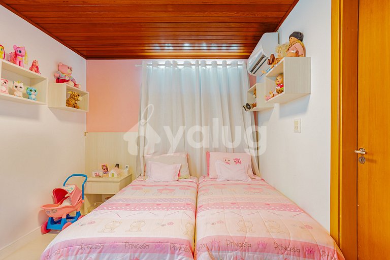 Excelente apartamento frente al mar con 4 suites -Itacimirim