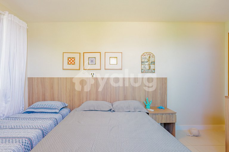 Excelente Apartamento Pé na Areia com 4 Suítes - Itacimirim