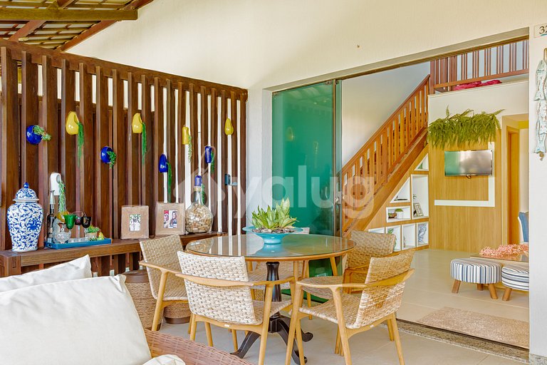 Excellent Beachfront Apartment with 4 Suites - Itacimirim