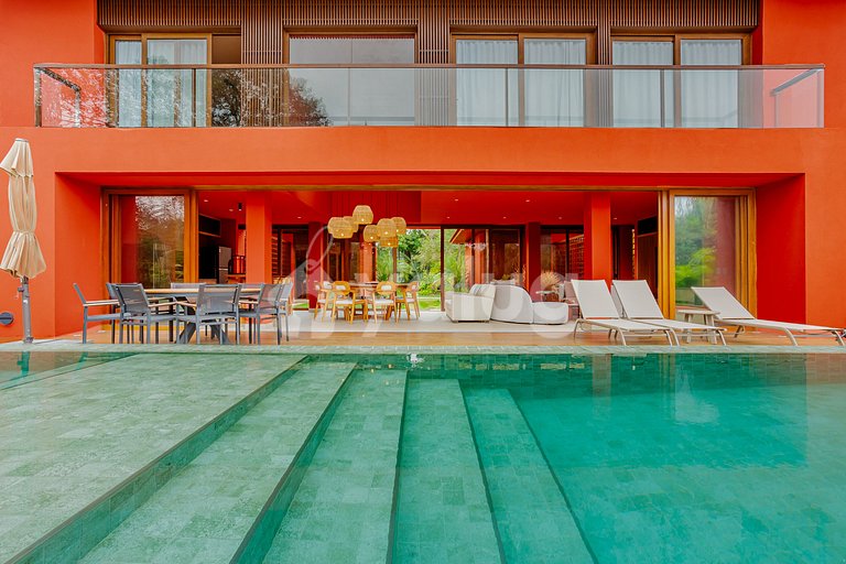 High-End House with Jacuzzi, 4 Suites - Praia do Forte