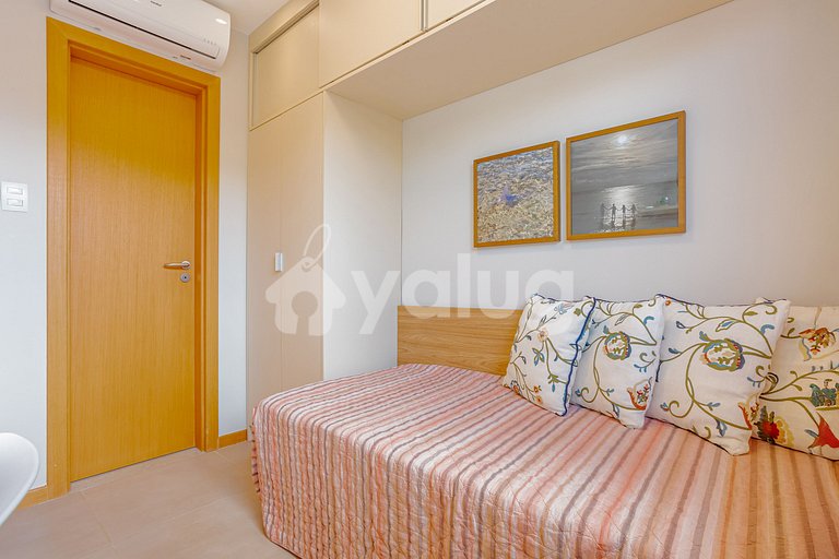Excelente Apartamento Pé na Areia com 3 suítes - Itacimirim