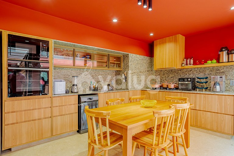 High-End House with Jacuzzi, 4 Suites - Praia do Forte