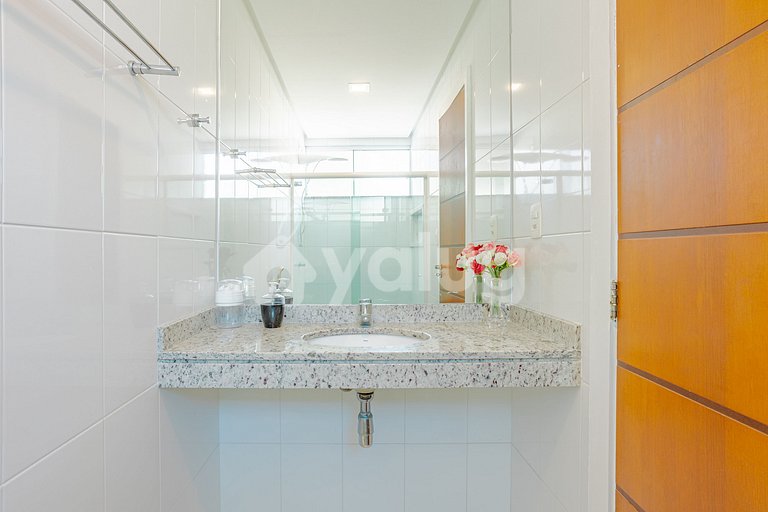 Maravillosa casa con piscina y 4 suites - Guarajuba