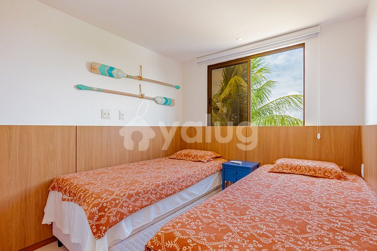 Excellent Beachfront Village with 4 Suites - Itacimirim