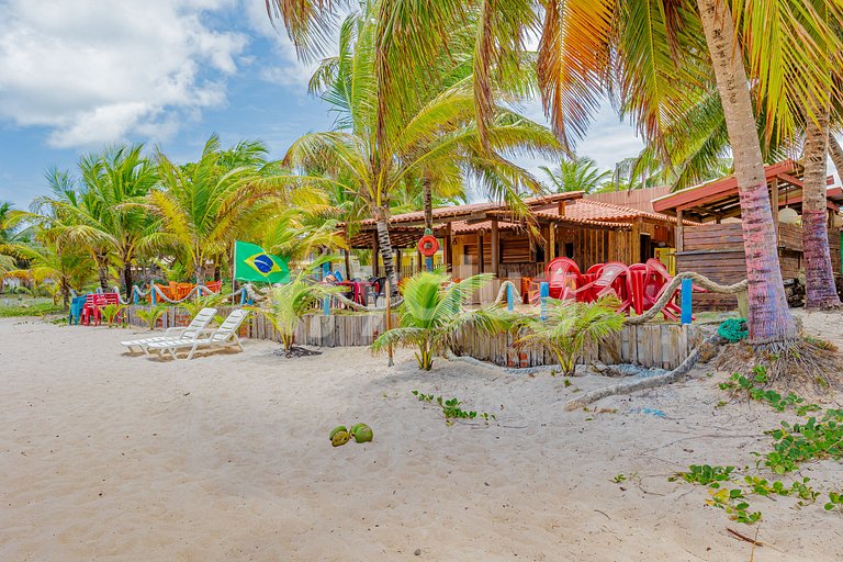 Excellent Beachfront Village with 4 Suites - Itacimirim